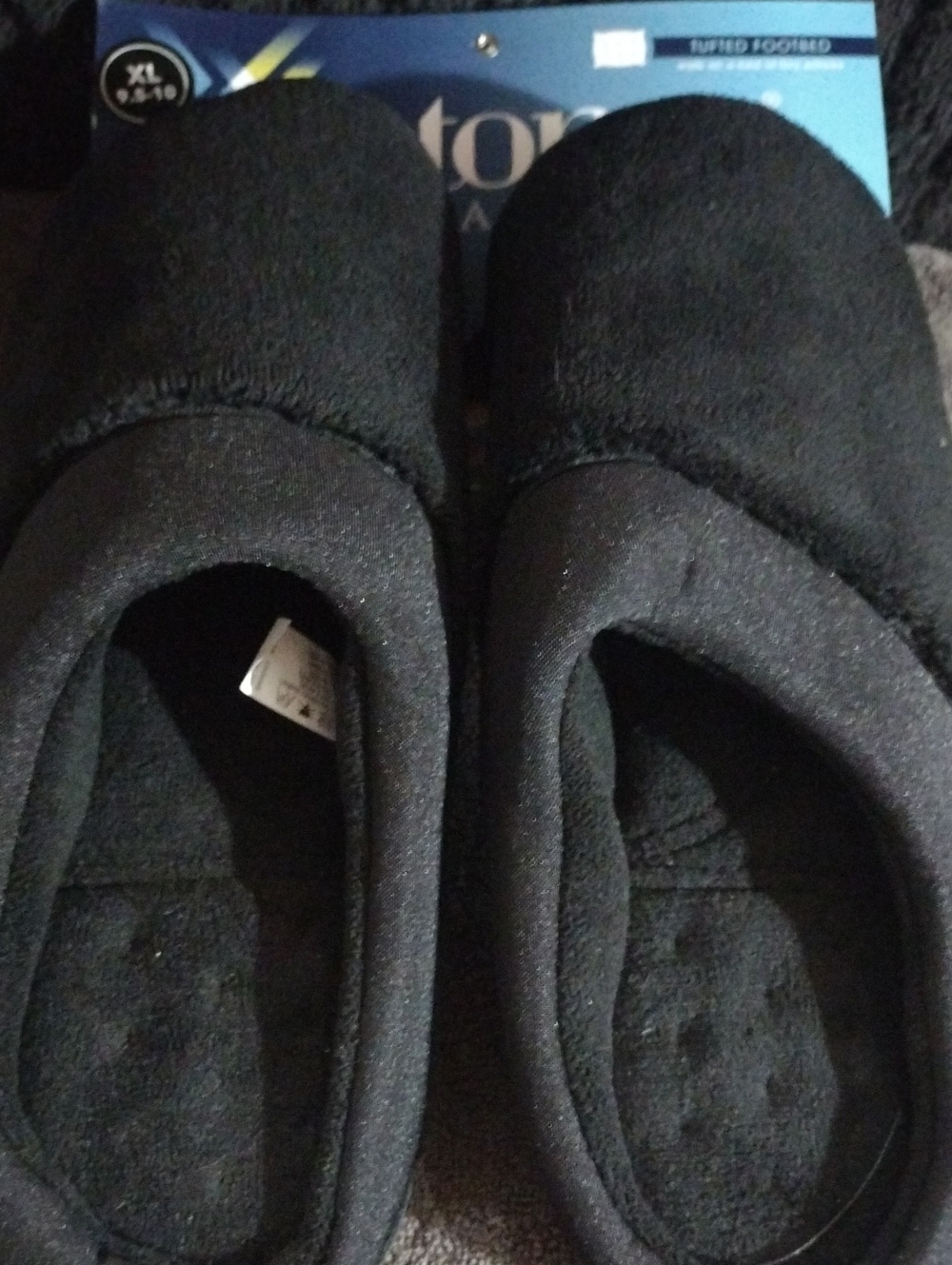 Isontoner Black Soft Slip On House Slippers. Size XL 9.5-10